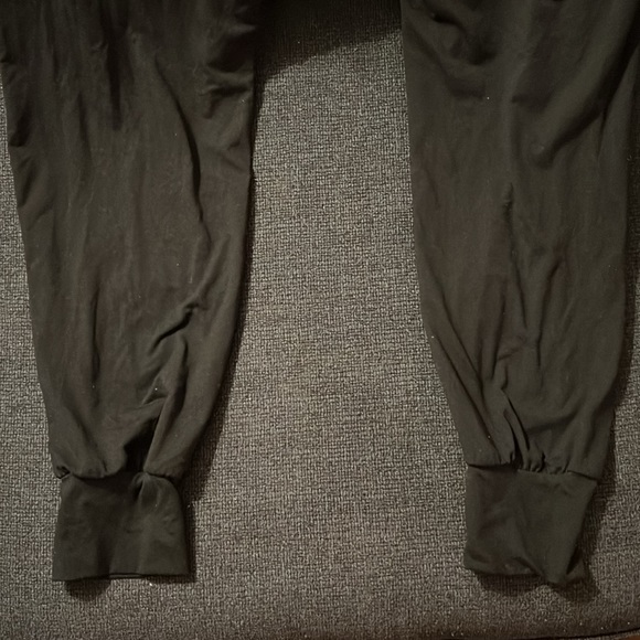 Maternity pants - Picture 7 of 9